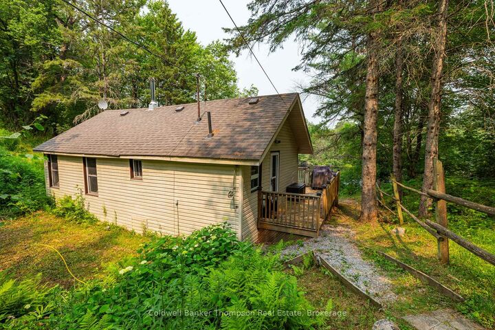 Property Photo: 880 Stephenson Rd 2 Road E ON P0B 1L0