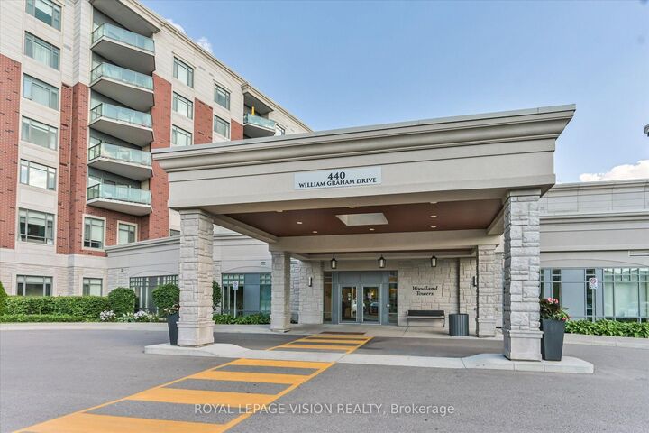 440 William Graham Drive 403 — photo 1