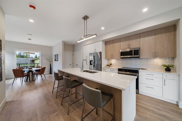 Property Photo: 1203 Arcadiawood Crt BC V9C 0V5