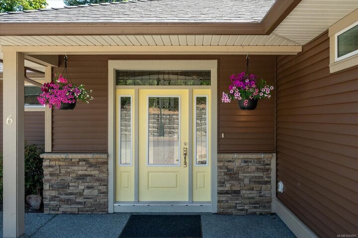 Property Photo: 313 Holland Creek Pl #6 BC V9G 1T6