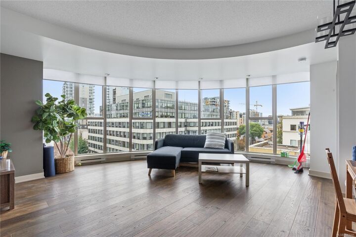 Property Photo: 760 Johnson St #701 BC V8W 1N1