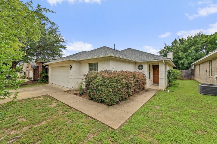 Property Photo: 2717 Granite Creek Drive TX 78641