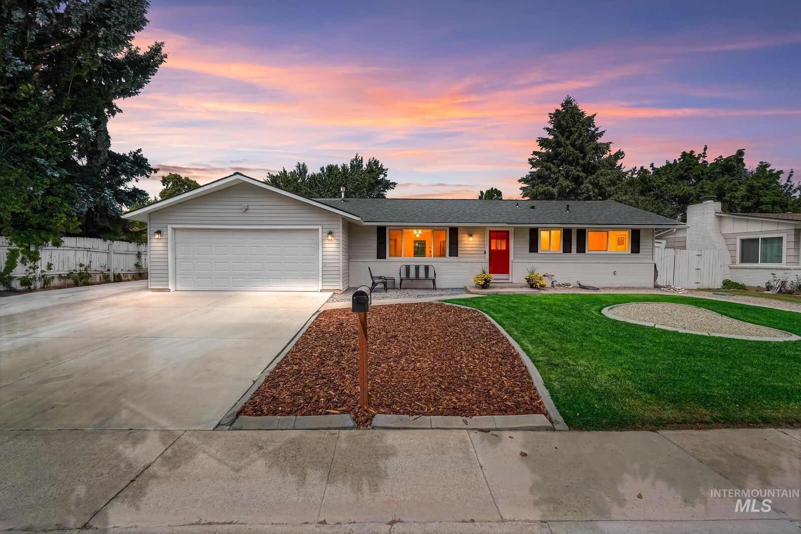 Property Photo:  3033 N Constantine St  ID 83704 