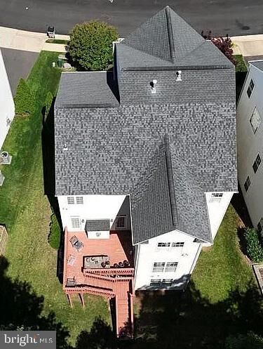 Property Photo: 13295 Scotch Run Court VA 20120