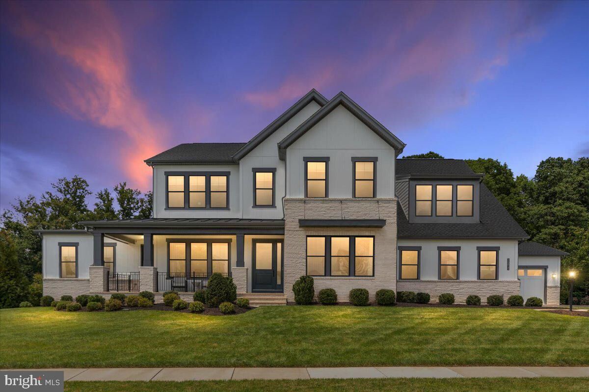 Property Photo: 24815 Yellow Poplar Place VA 20105