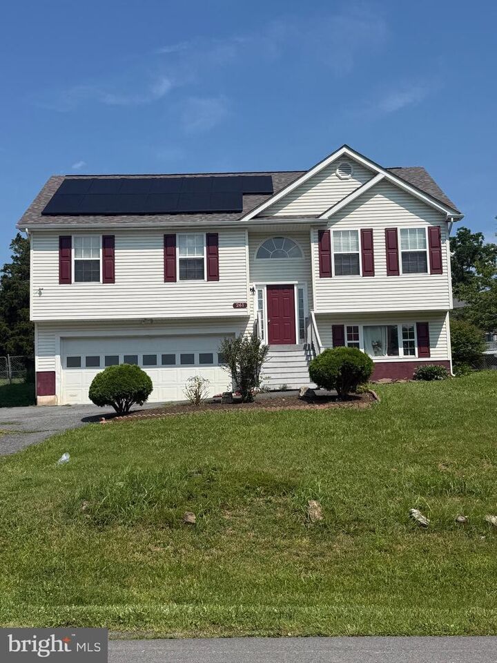 Property Photo: 261 Baer Oak Drive VA 22644