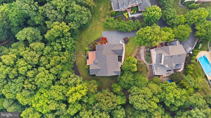 Property Photo: 43261 Overview Place VA 20176