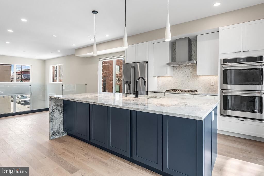 Property Photo:  2105 League Court  PA 19146 