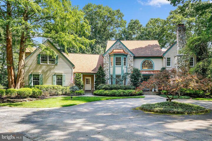 Property Photo: 18 Stony Creek Court NJ 08088