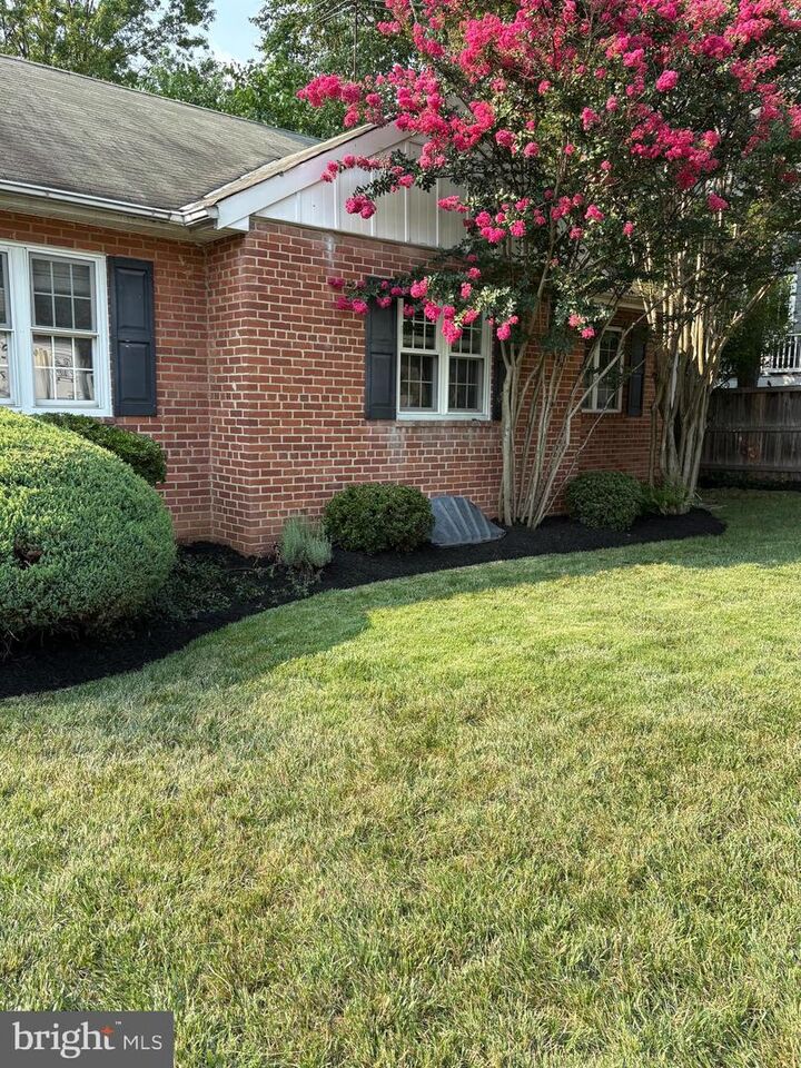 Property Photo: 6719 Williamsburg Boulevard VA 22213