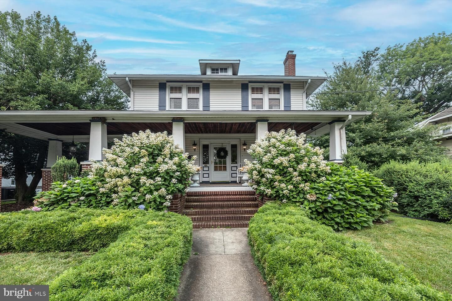 Property Photo: 208 W Browning Road NJ 08108