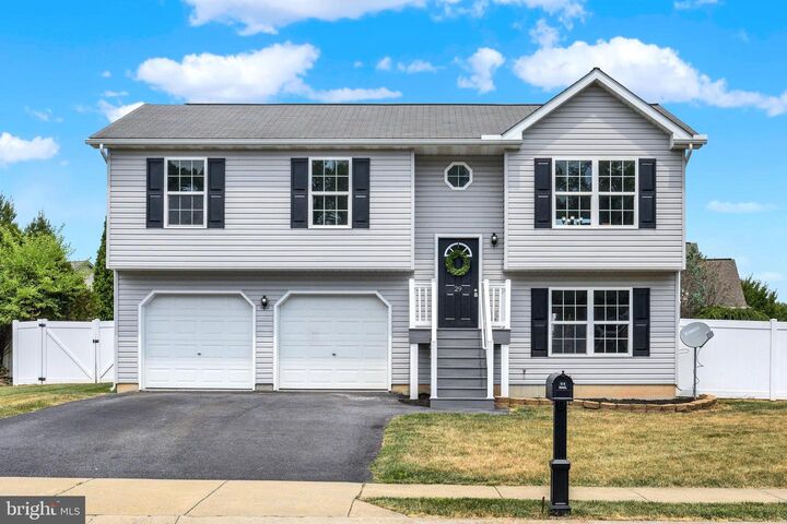 Property Photo: 29 Shirk Drive PA 17026