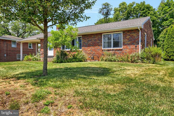 Property Photo:  4112 Rosemont Avenue  PA 17011 