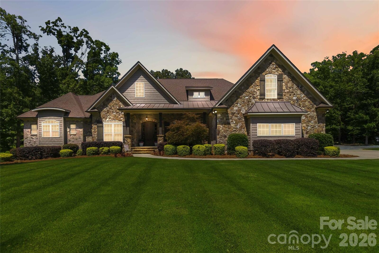 Property Photo: 1017 Biggers Farm Court NC 28079