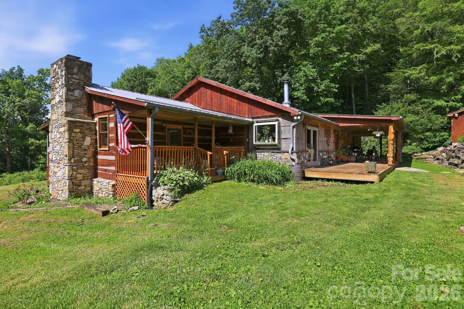 Property Photo: 1005 Smith Creek Road NC 28754