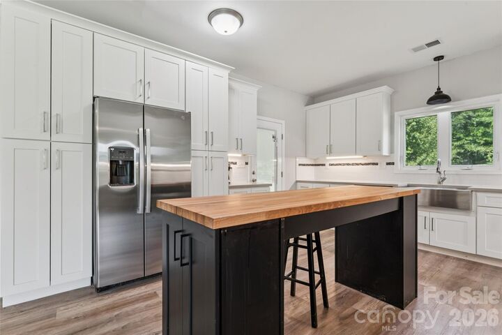 Property Photo: 776 S Grove Street Extension NC 28092