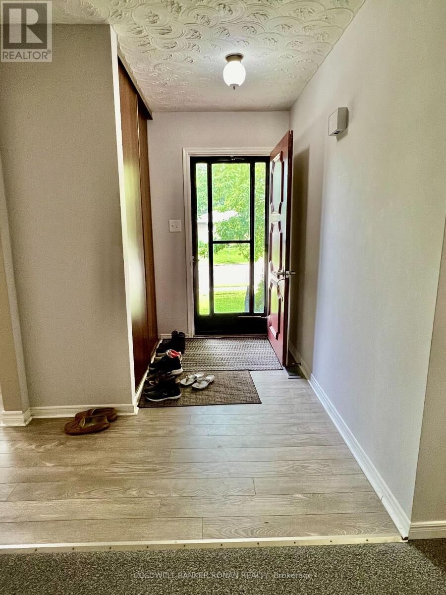 Property Photo: 5 Oak Street ON L9R 1M9