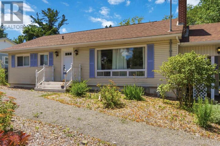 Property Photo: 46 Campbell Avenue NS B0N 2T0