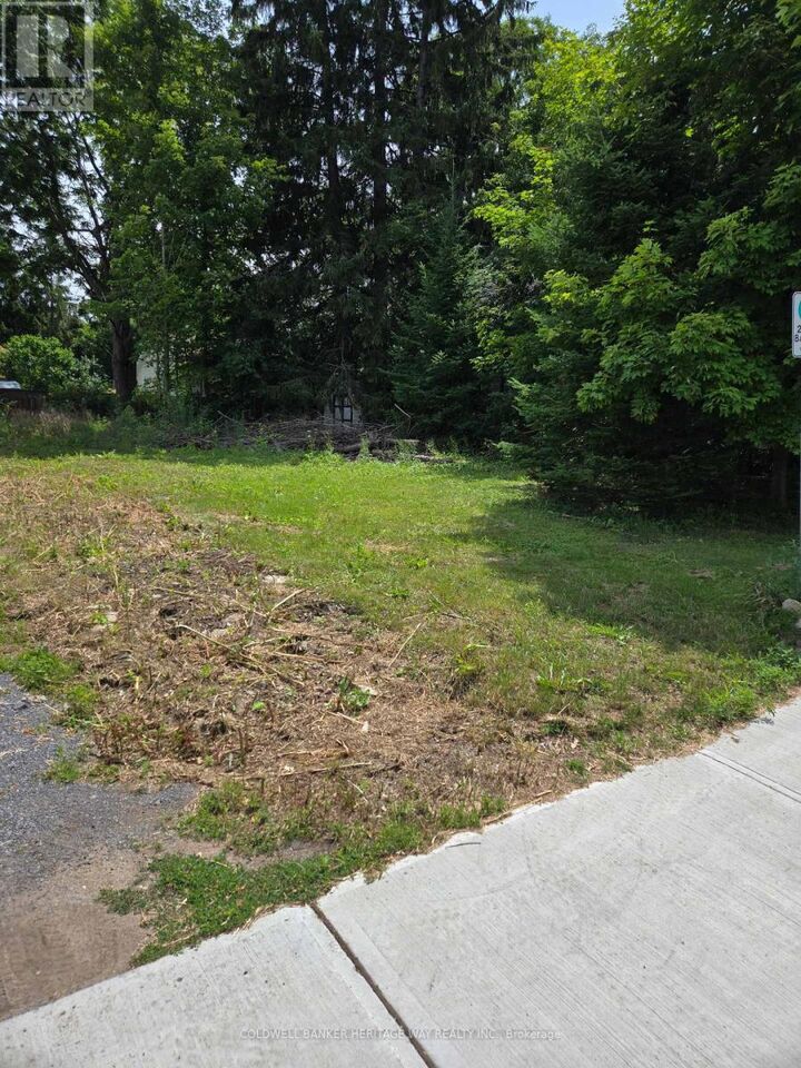 Property Photo:  129 Bridge Street  ON K0A 1A0 