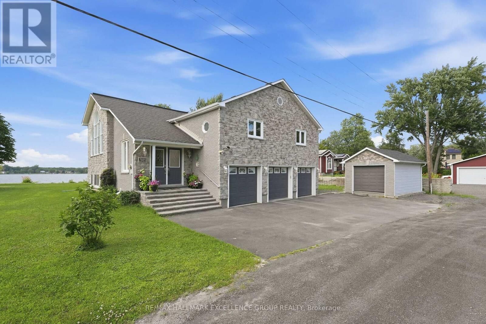 Property Photo: 2985 Leo Lane ON K4C 1A6