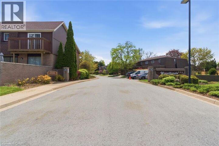 Property Photo: 122 Lakeshore Road 46 ON L2N 6N6