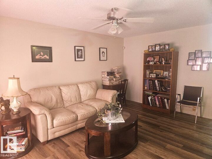 Property Photo:  5306 18A Avenue NW  AB T6L 1J8 
