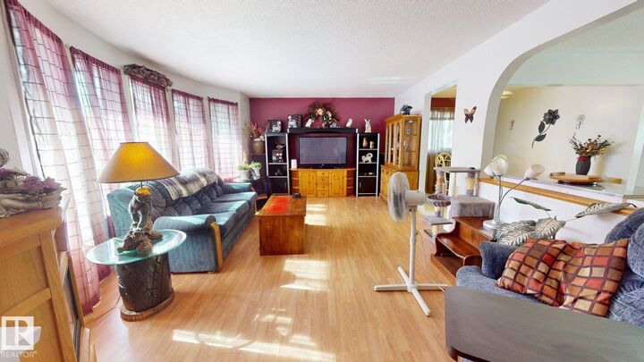 Property Photo: 43 Huron Drive AB T9E 4N6