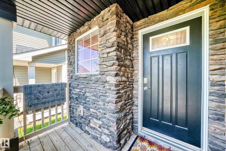 Property Photo: 7481 Ellesmere Way AB T8H 0P6