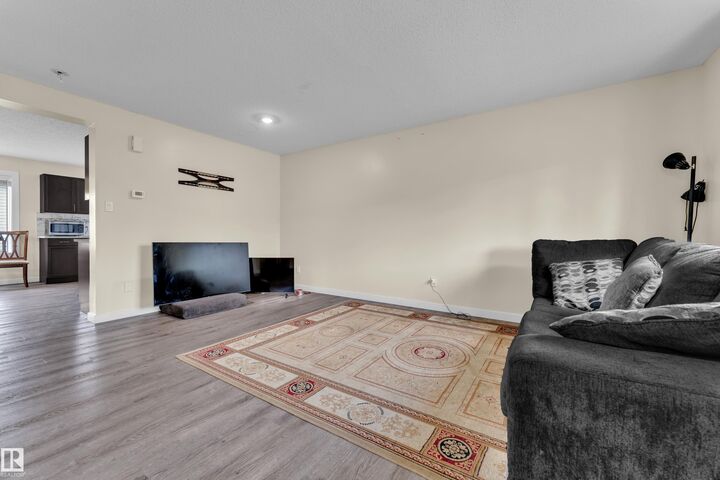 Property Photo:  2362 29A Avenue NW  AB T6T 2B1 