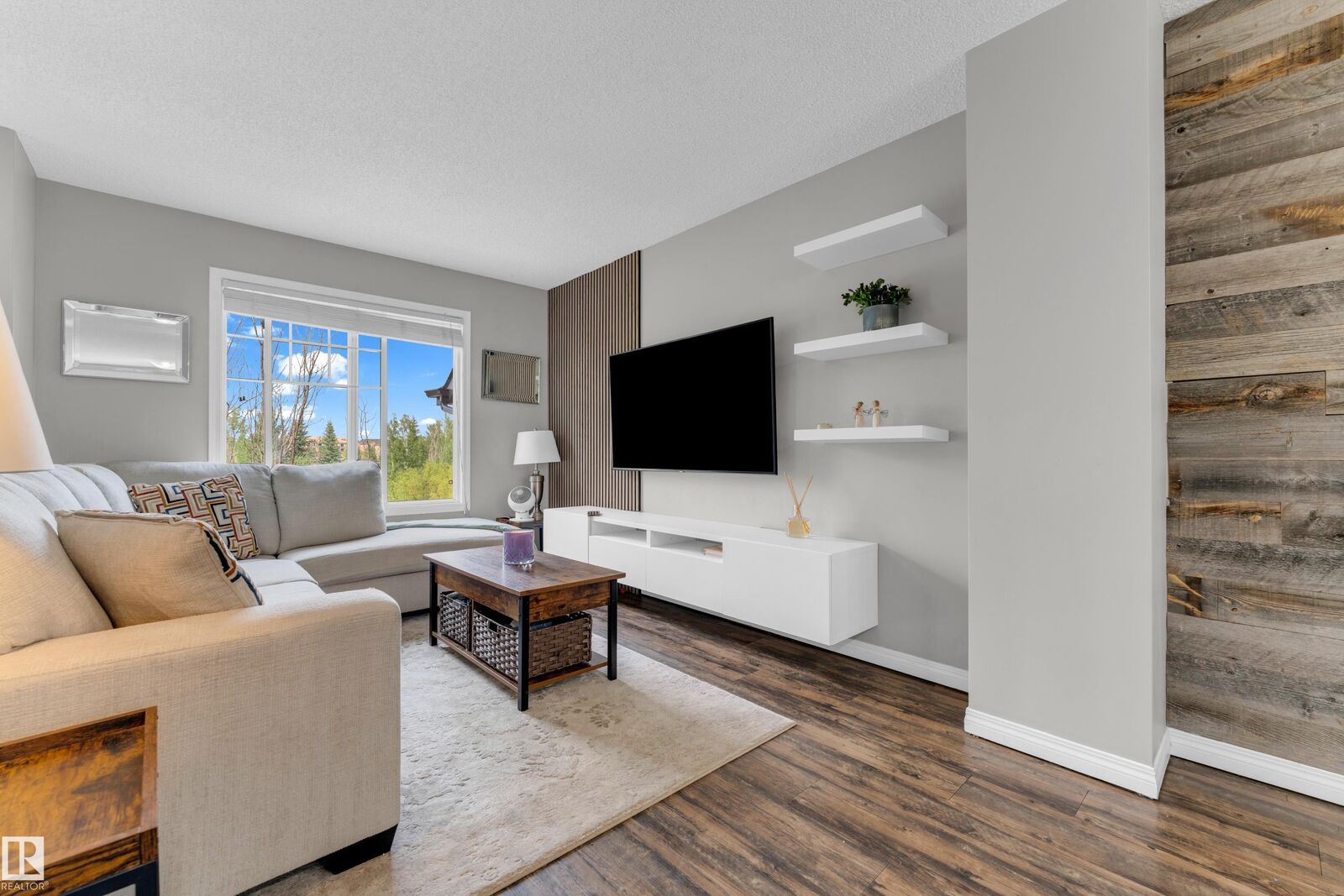 Property Photo: 1030 Chappelle Boulevard SW 45 AB T6W 2K7