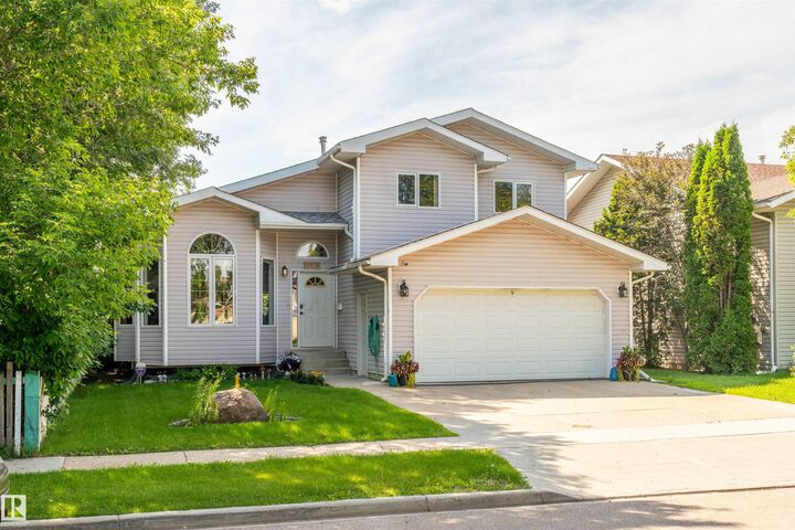 5214 49 Street — photo 1