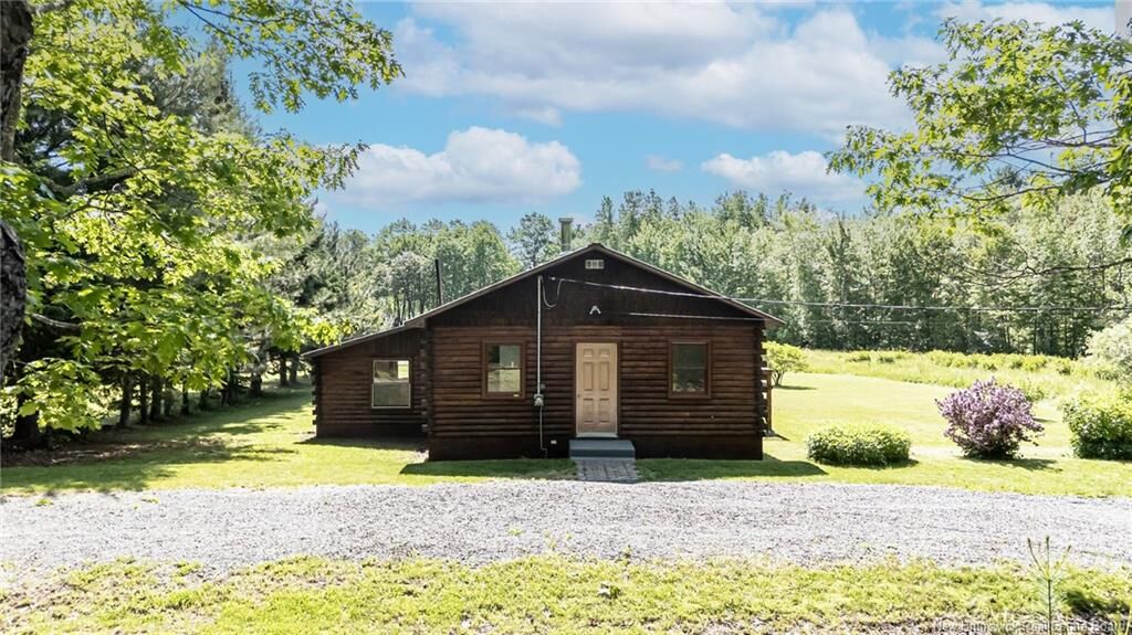 Property Photo:  20 Spry Road  NB E5M 1L4 