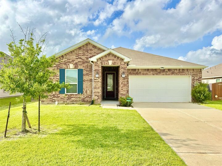Property Photo: 1023 Valley Crest Lane TX 77568