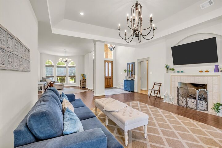 Property Photo: 129 April Point Place TX 77356