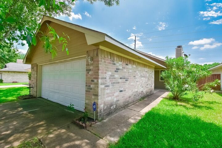 Property Photo: 3723 Varla Lane TX 77014