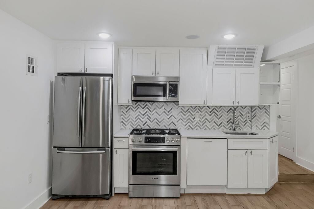 Property Photo:  104 Hopkins Ave #1  NJ 07306 