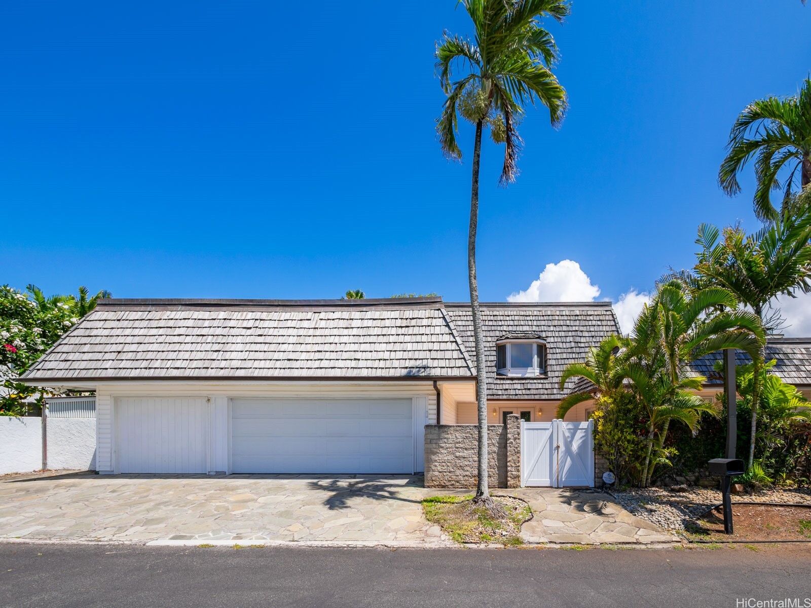 Property Photo: 824 N Kalaheo Avenue A HI 96734