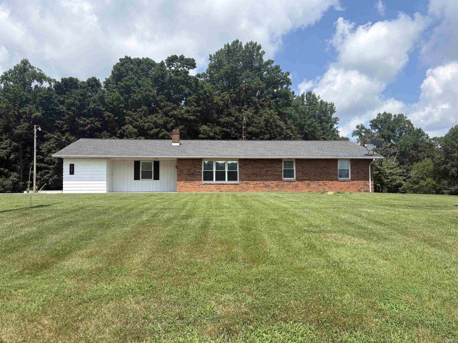 Property Photo: 5381 S State Road 162 Road IN 47542-9559