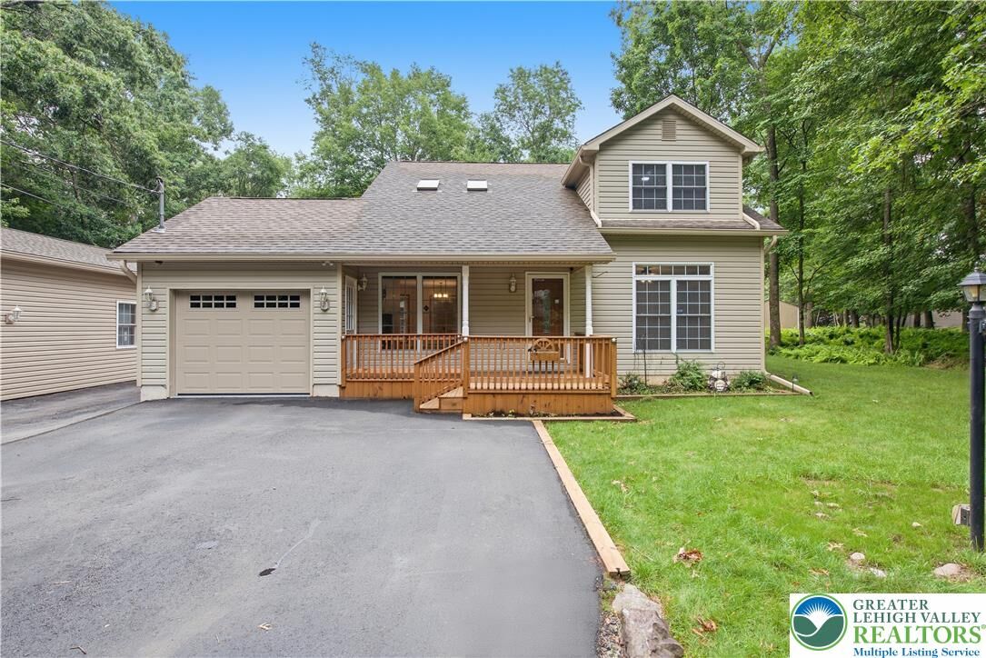 Property Photo: 12 Sidney Mews PA 18210