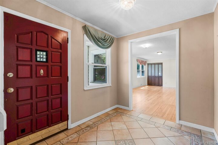 Property Photo:  208 Woodhampton Drive  NY 10603 