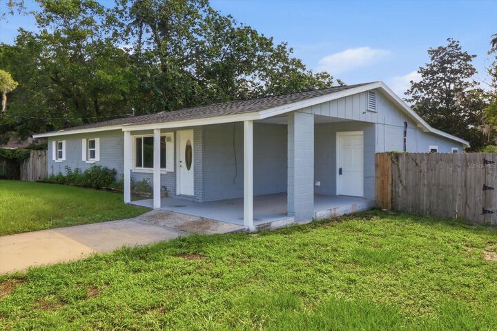 Property Photo: 3217 NE 14th Avenue FL 34479