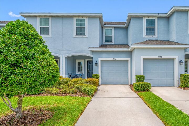 Property Photo:  7932 Evergreen Creek Court  FL 33578 