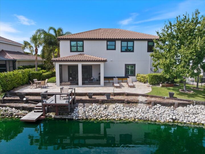 Property Photo: 1711 Kenilworth Street FL 34231