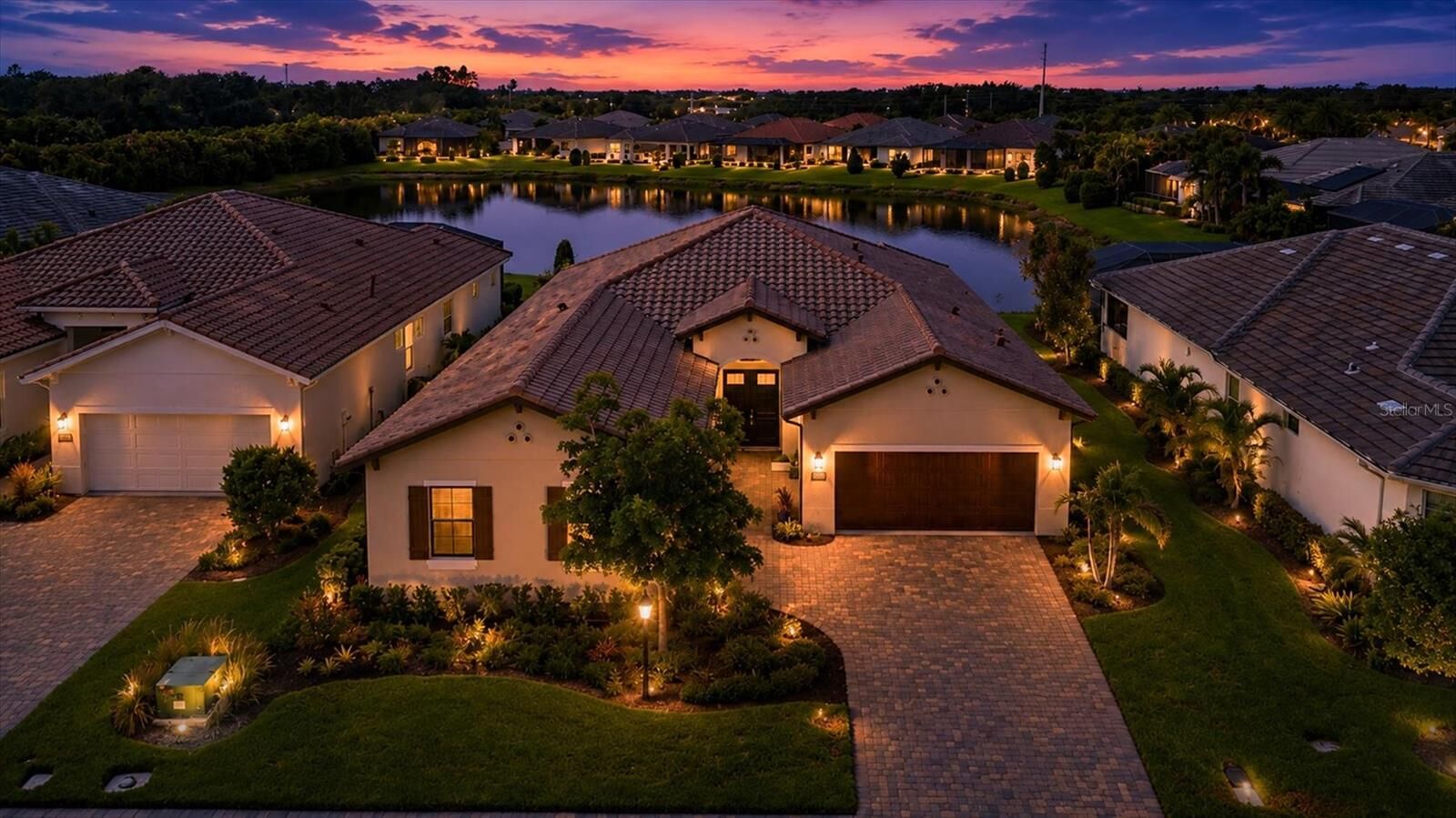 Property Photo: 7712 Sandhill Lake Drive FL 34241