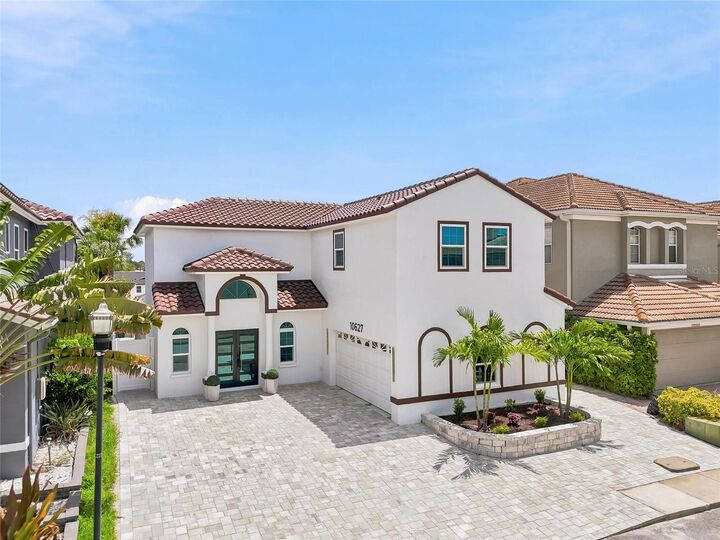 Property Photo: 10627 Hatteras Drive SW FL 33615