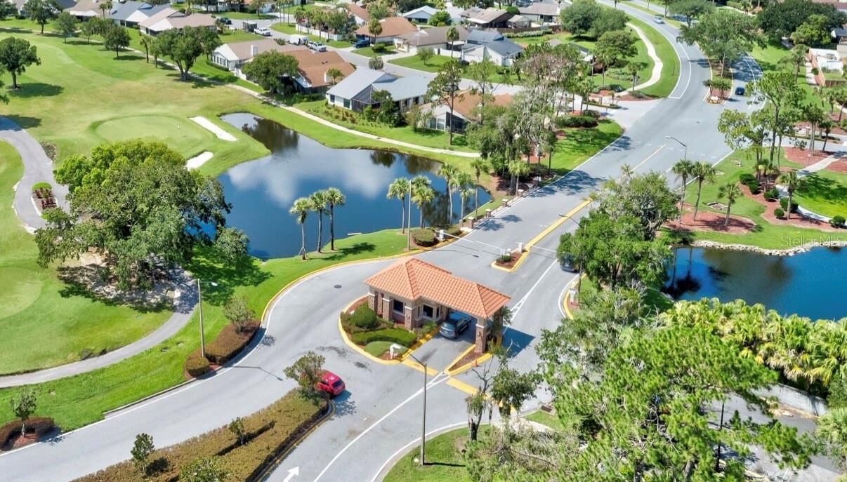 Property Photo: 2680 Shadybranch Drive FL 32822