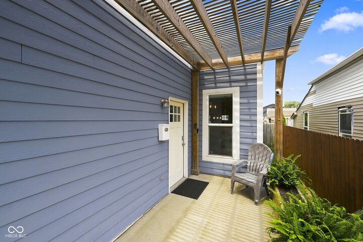 Property Photo:  408 E Minnesota Street  IN 46225 