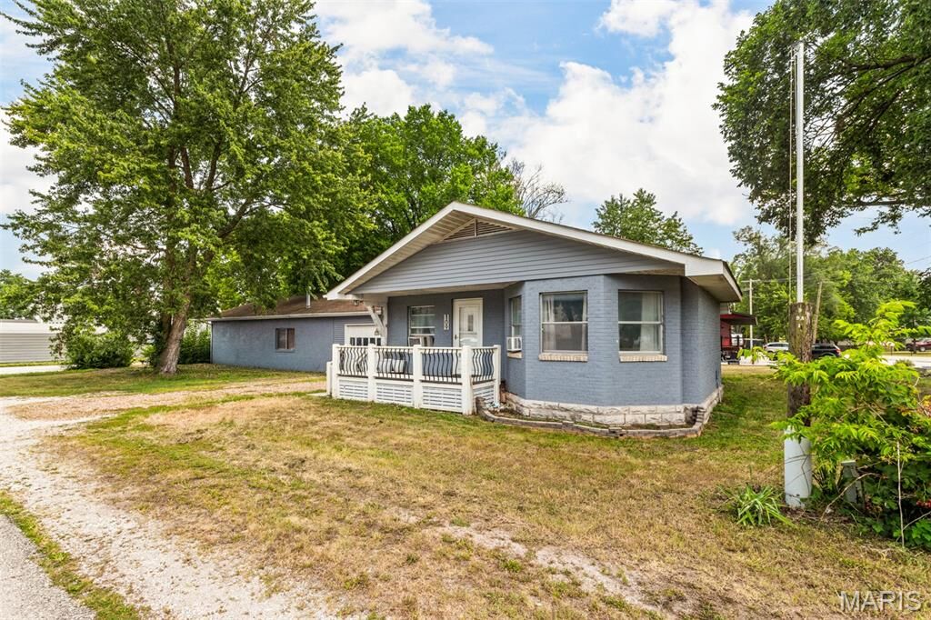 Property Photo: 109 Walnut Street MO 63369