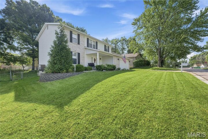 Property Photo:  23 Raintree Court  MO 63376 