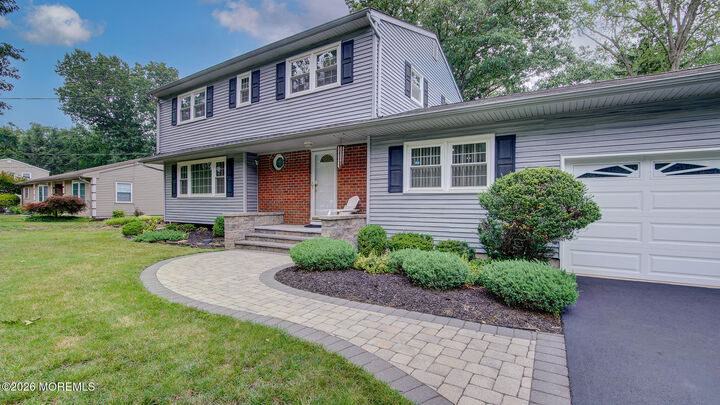 Property Photo:  10 Cornwall Drive  NJ 08520 